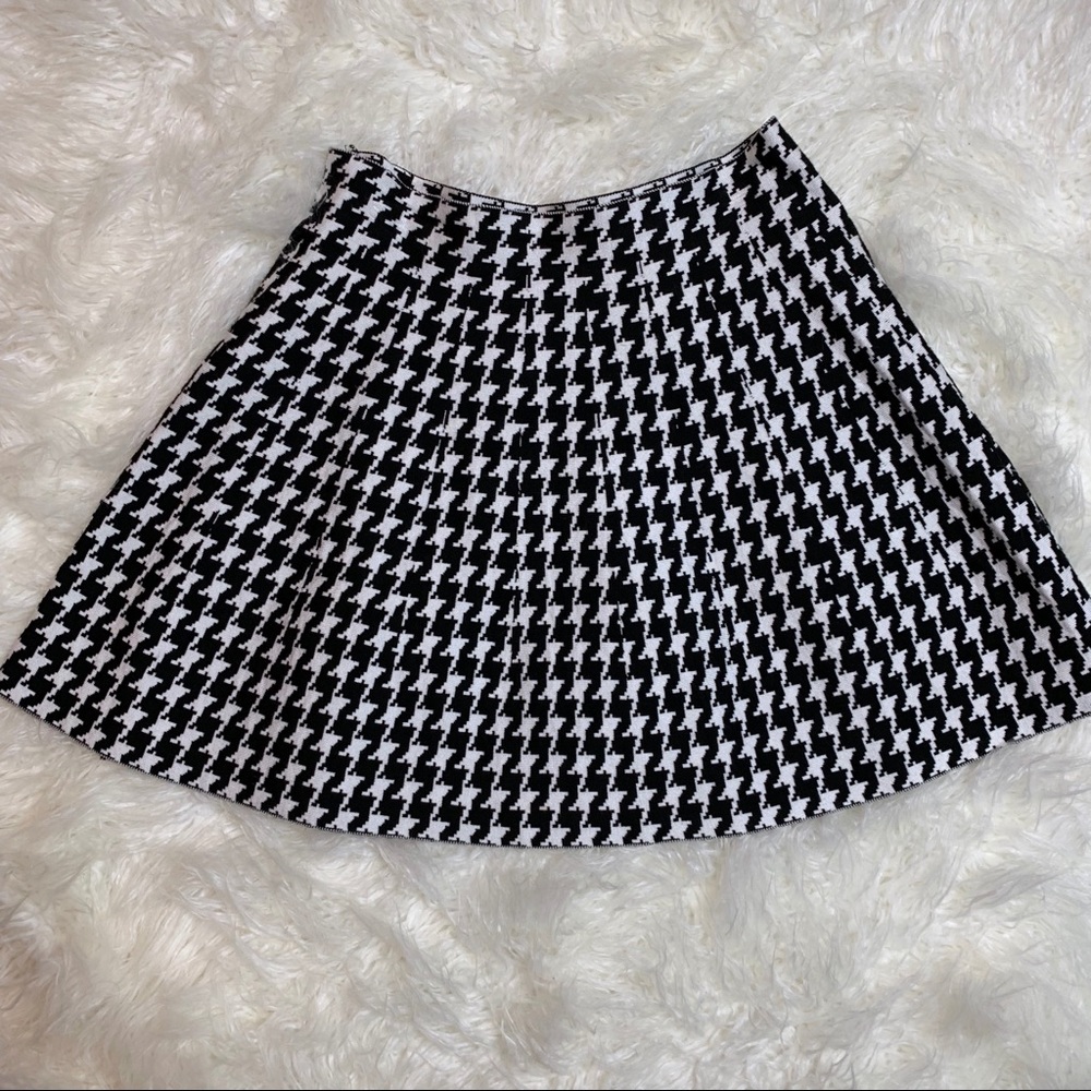 💜 Preppy Scuba Knit Houndstooth Skirt 1X